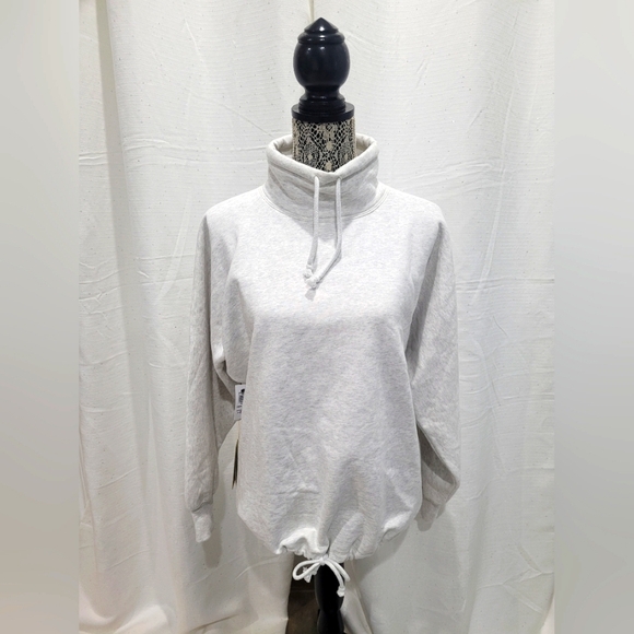 Aritzia Tops - NEW WTAGS ARITZIA WILFRED FREE